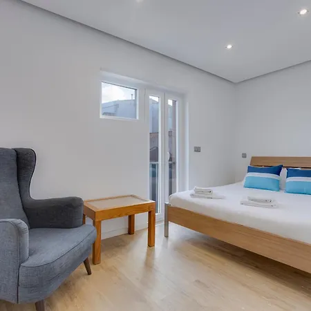 Magnificos Dias Apartments I City Centre 1 *